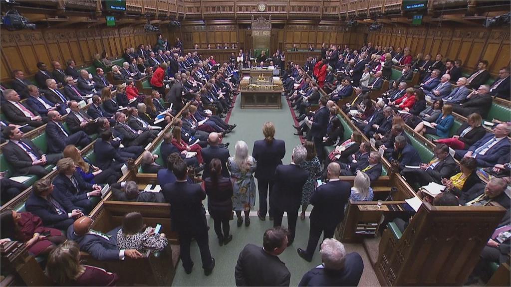 身陷職場霸凌醜聞 英國副首相閃電宣布辭職