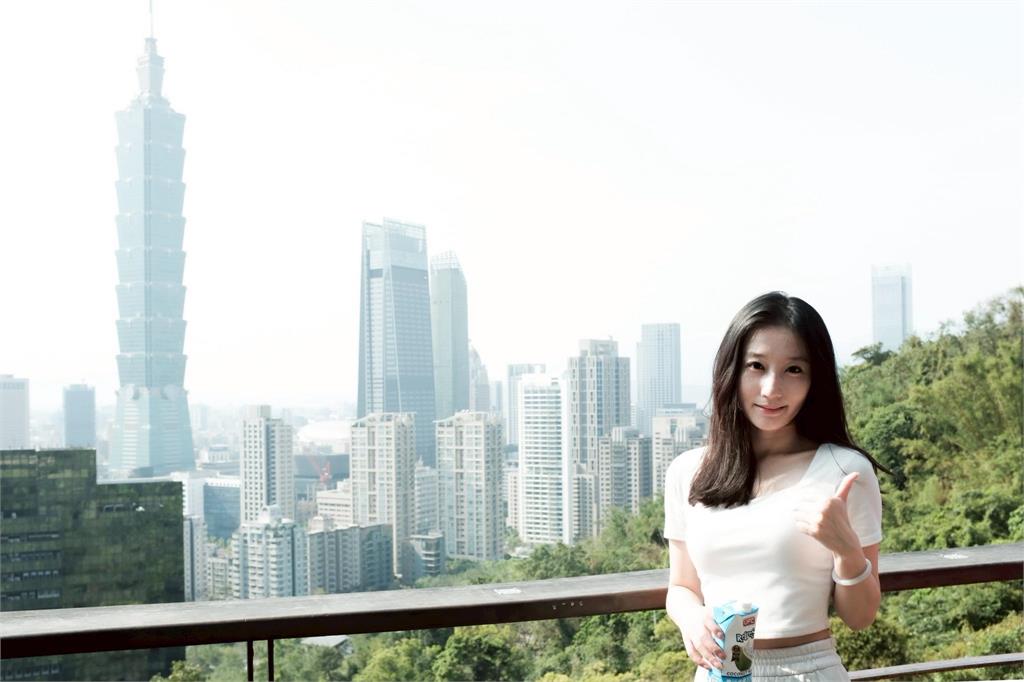 快新聞／鄭習會亮點不是鄭麗文？30歲美女刺客「驚人學經歷」曝光