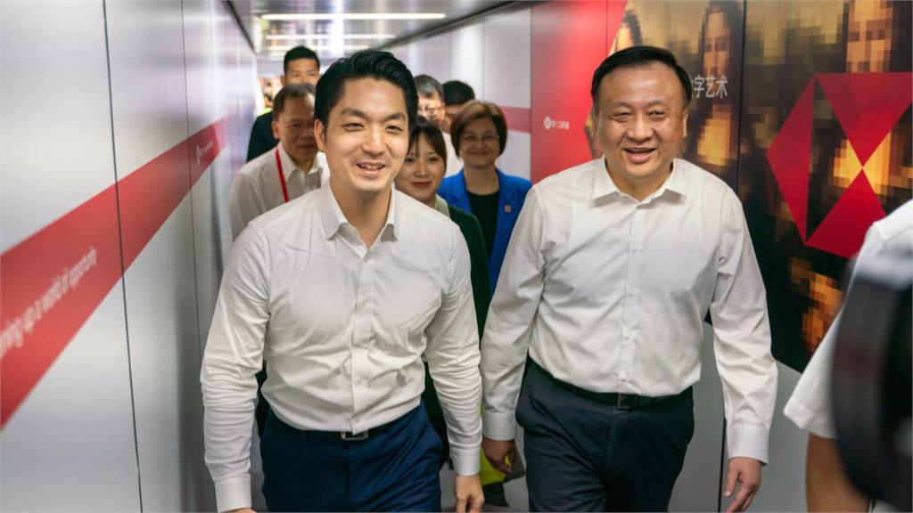 蔣萬安人才剛到上海　共機再度挑釁越過中線