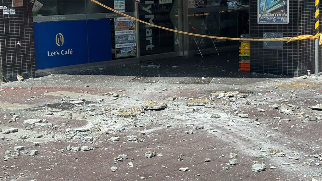 寧夏夜市「2度磁磚雨」險砸傷人！議員爆市府沒人來關心　痛批：蔣萬安你還在睡？
