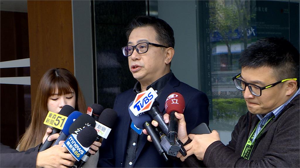 民眾黨創黨元老朱蕙蓉哭了! 喊話柯醫師騙了我