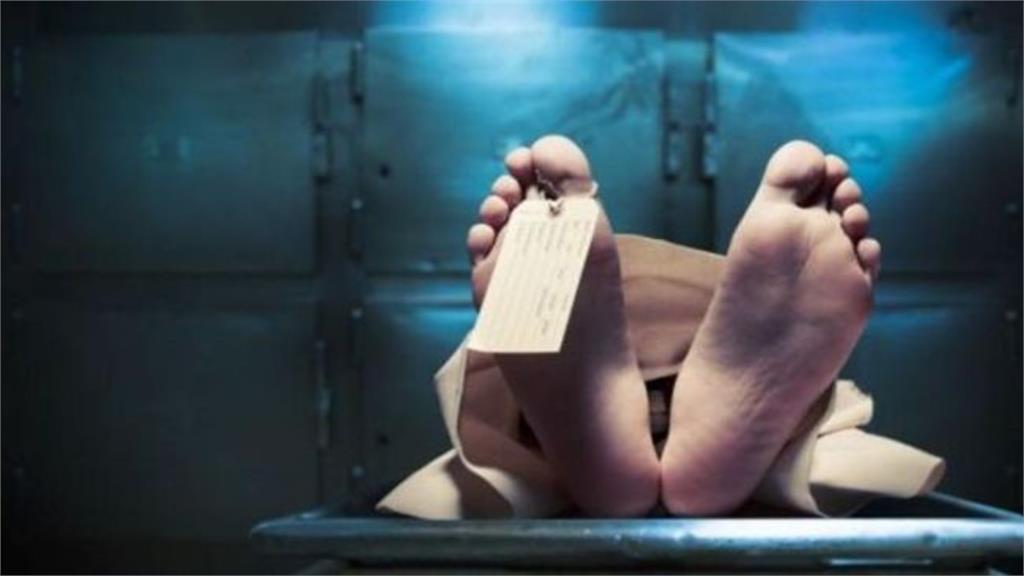 8旬翁失智住養老院突消失 女兒急找驚見「父詭躺冷凍庫」送醫亡崩潰!