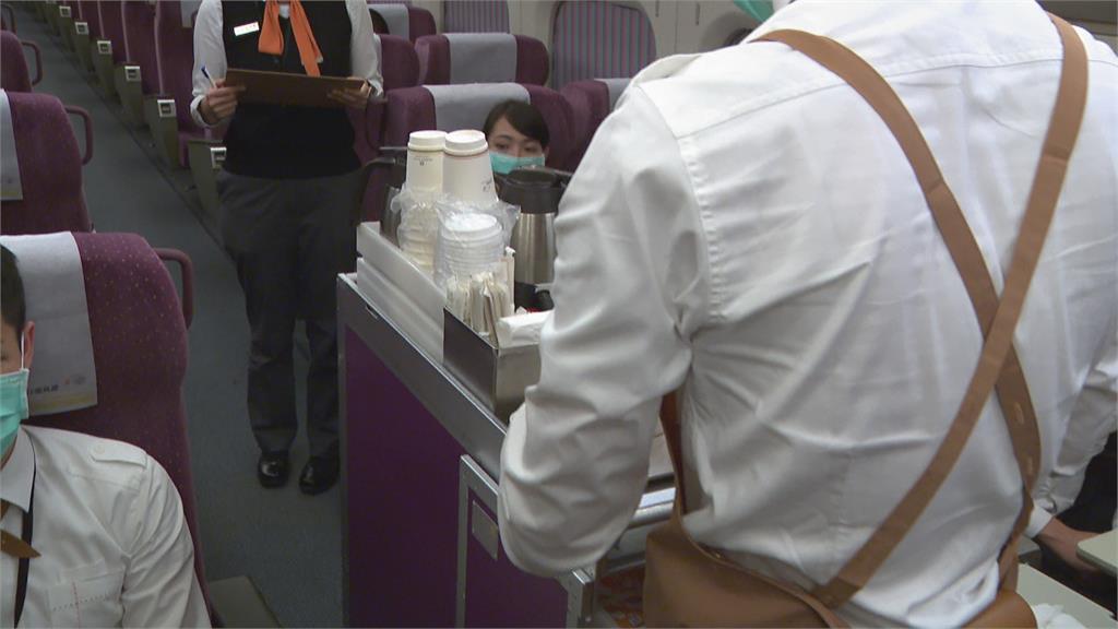 高鐵「咖啡可免費續杯」規定曝光!內行加碼揭密「隱藏服務」:點心也能拿
