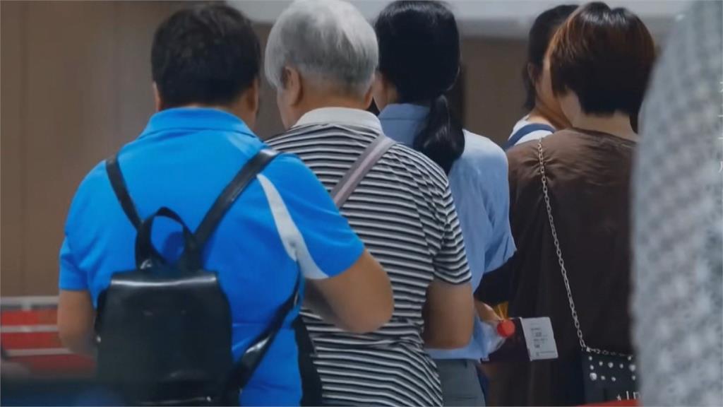中國「鎖國」提前向自家人開刀？大批網友哀號「申請護照不通過」網紅急示警