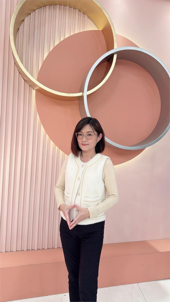 撒基努看車空檔上廁所！老婆直接下單要他當「保人」