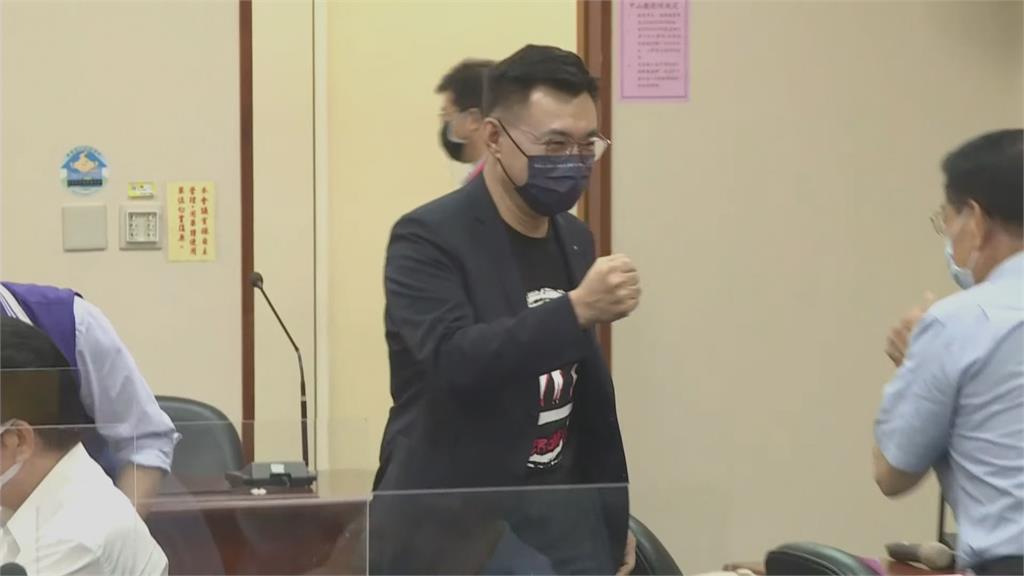 參選後首站下鄉台南 鄉親瘋狂搶拍朱立倫