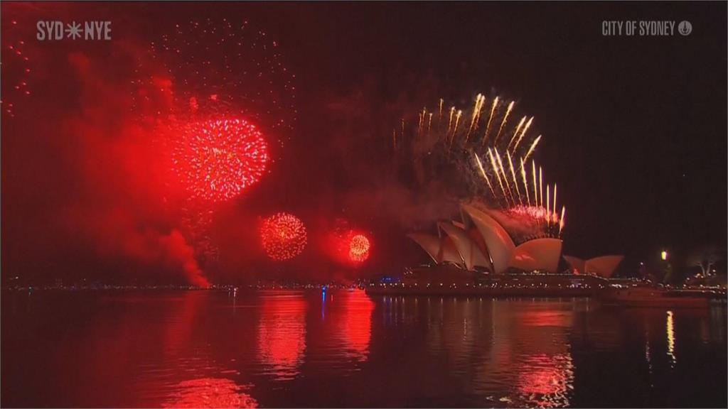紐西蘭首拉跨年序幕　澳洲雪梨史上最大煙火秀