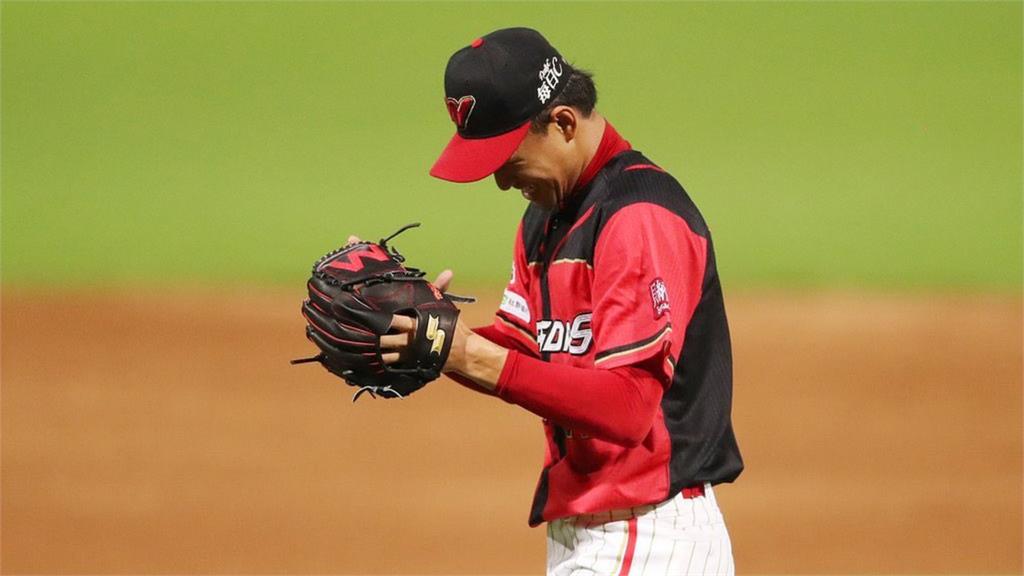  上課也能追WBC？他DIY發明「追賽神器」吸10萬人朝聖：生活智慧王