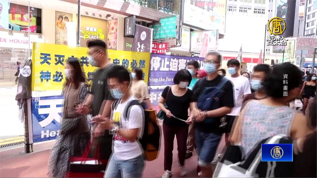 前港特首梁振英芬蘭露醜態　公園恐嚇法輪功學員