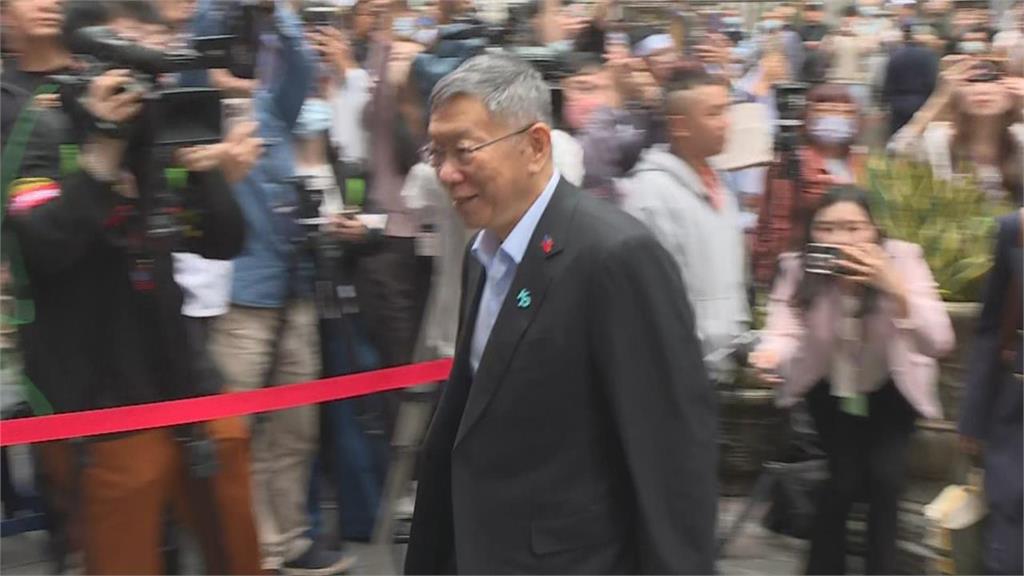 柯文哲宣判/阿北全程站立聽判!遭判17年「臉色一沉又微笑」引熱議