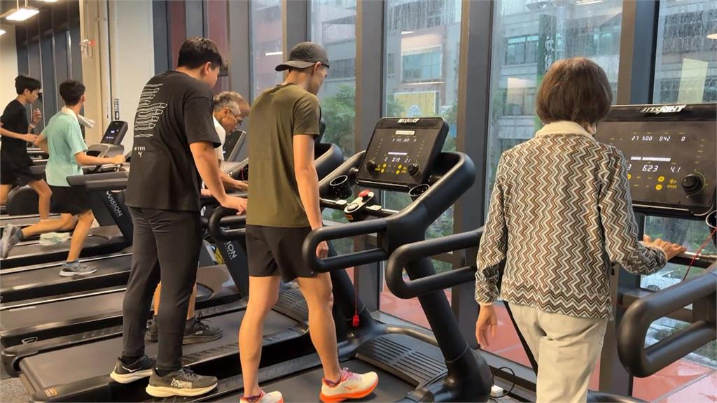 高雄運動中心陸續啟用 三民館延長免費體驗到9/15