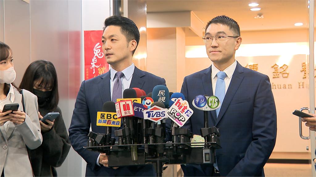蔣萬安自稱學生時代打棒球 結果開球挖地瓜
