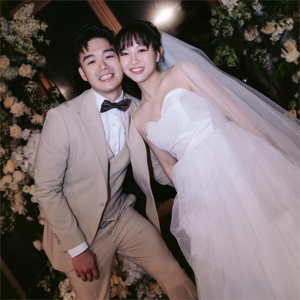 羽球／王齊麟結婚典禮上辦「寶寶性別趴」！運動部長李洋抱病當證婚人：終於有人收服你