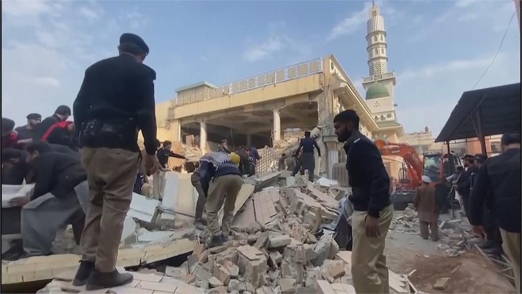 巴基斯坦清真寺爆炸攻擊　至少47死150傷、多為警察遇害