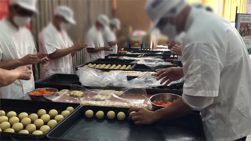 「鐵窗牌月餅」又來了！　受刑人親手製作蛋黃酥推出及秒殺