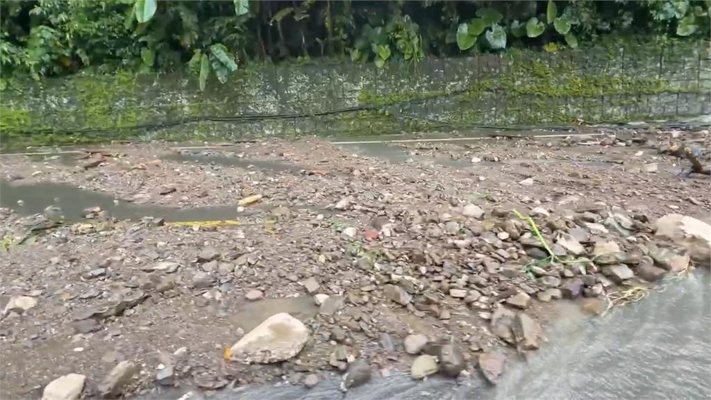 新竹山區午後大雨　竹37縣道黃色泥水沖刷一度雙向中斷