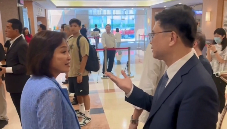 賴瑞隆喊告柯志恩抹黑　立院狹路相逢當場爆口角