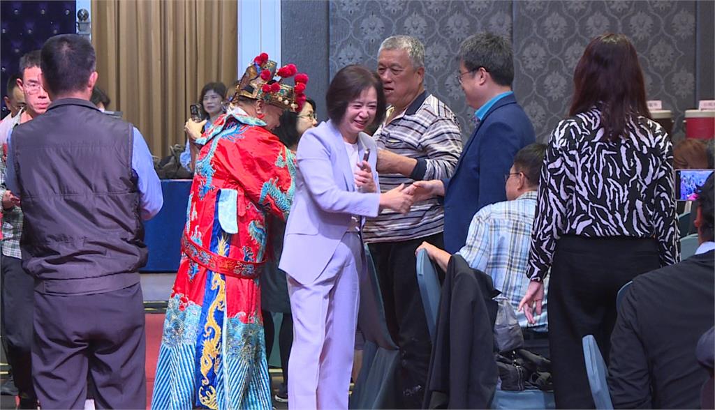 拚月底民調！ 台中藍營姐弟續角力　何欣純:時刻做好準備