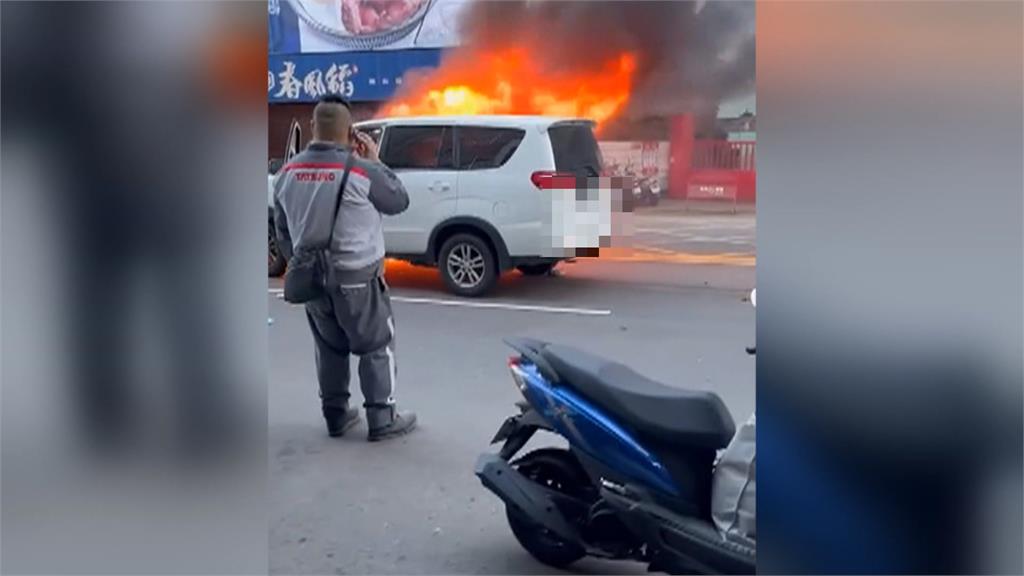 台中一日兩起逆向車禍！　轎車撞對向車再衝騎樓