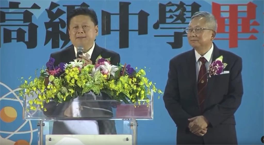 闖長照、高中畢典「疑宣講反罷免」!傅崐萁遭追問「裝傻吐1句」秒逃離