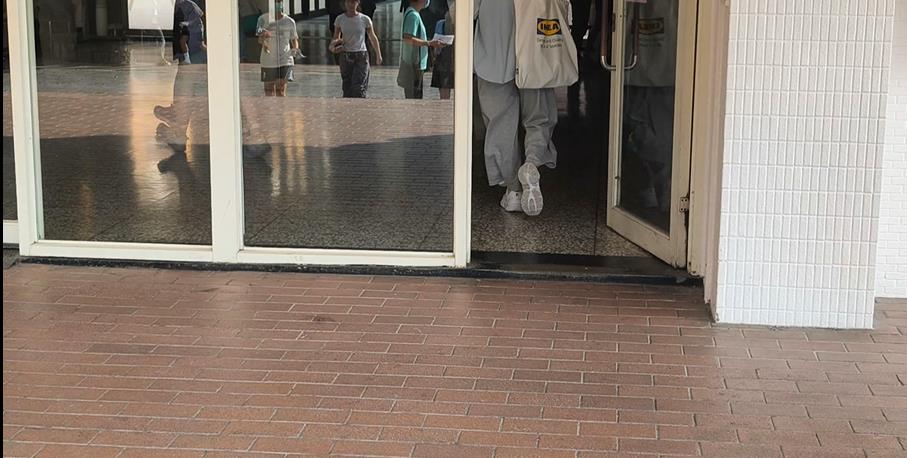 離譜!台中男喝醉尾隨學生進女宿 「脫到剩內褲」還跳舞