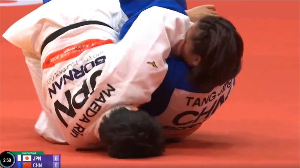 亞運柔道中國女將竟「死不鬆嘴」咬傷日選手！「心型齒痕」全被拍…超慘下場曝光