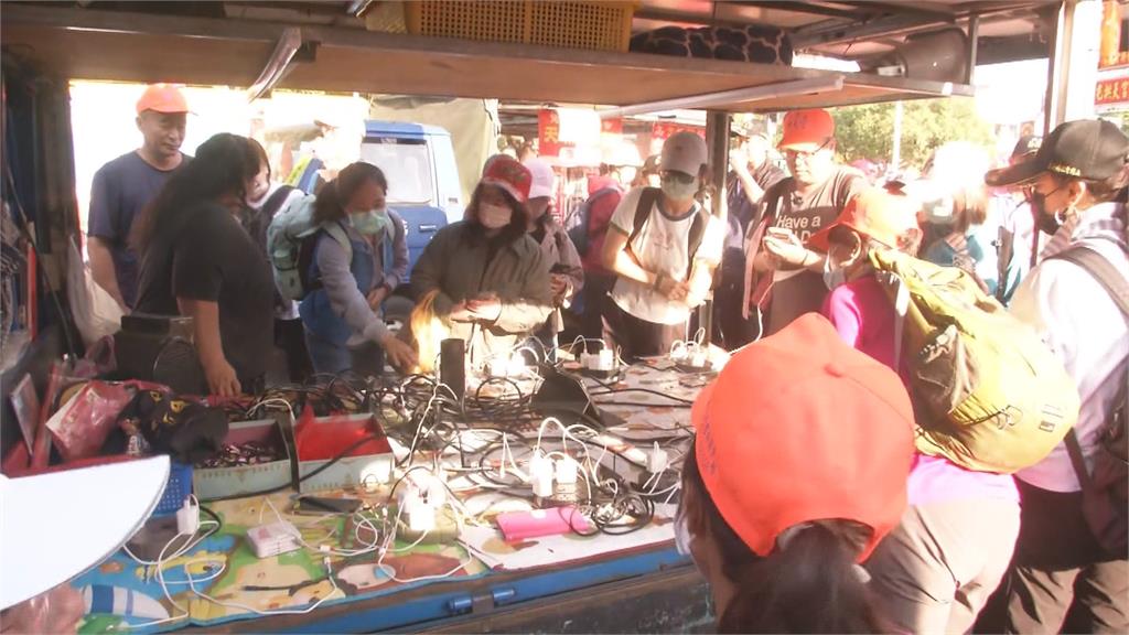 粉紅超跑南下高雄遶境 與三山媽合體寫下歷史性一刻