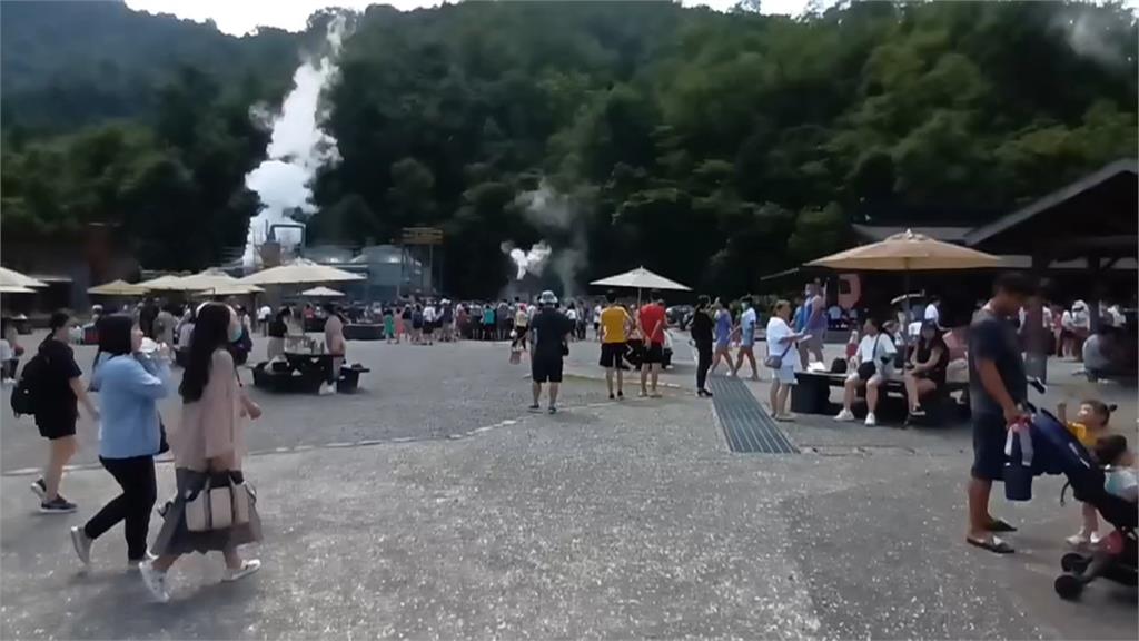 端午連假全台飆高溫 基隆、宜蘭戲水人潮爆滿