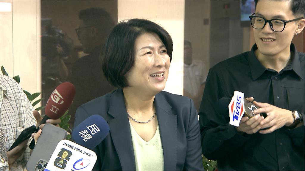 饒慶鈴海峽論壇銷農產恐違法　邱垂正怒批「那是政治訂單」