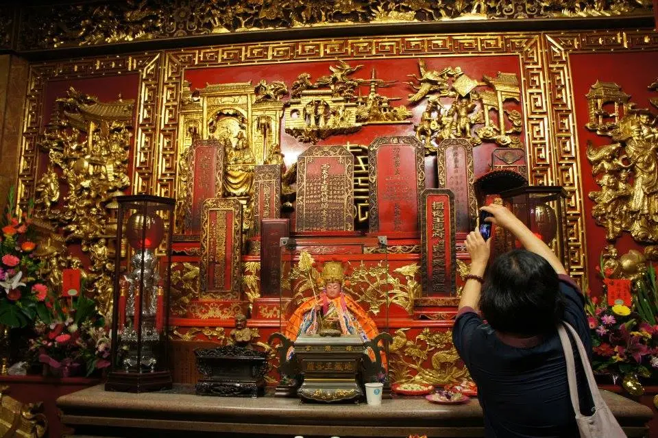 台灣廟世界／番界之神 ──跨族群與跨祖籍的臺灣民俗信仰