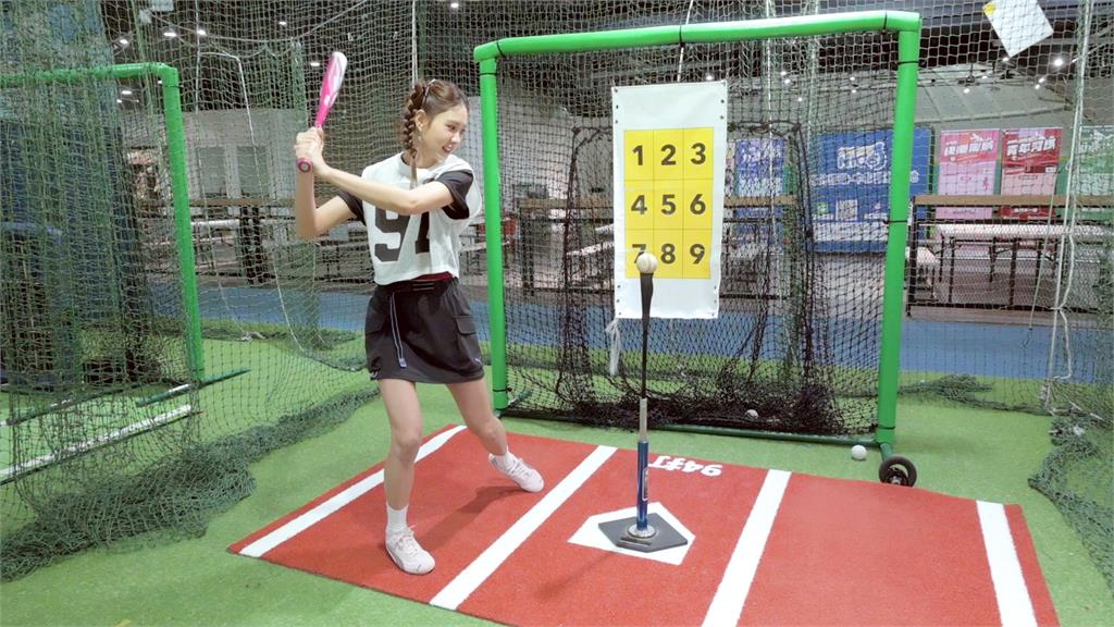 安心亞暖心報喜！化身愛心大使親切請教 坦言被「棒球夢」感動