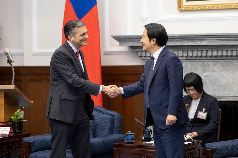 快新聞/賴清德接見雷根基金會先關心加州野火 訪賓送「這禮物」雷根總統也超愛