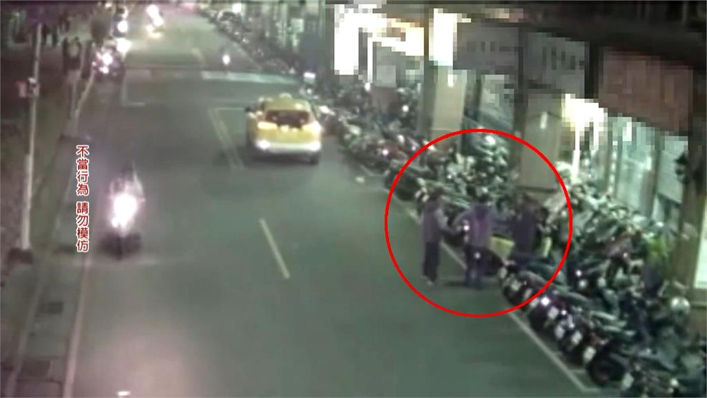 酒後搭車玩笑開過頭！　3男下車開打全被警逮捕