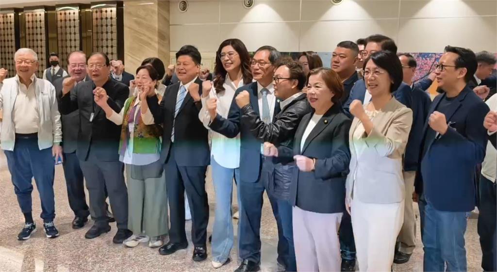 快新聞／鄭麗文返台了！稱感謝中國10項惠台措施　指示副主席儘速組成工作小組