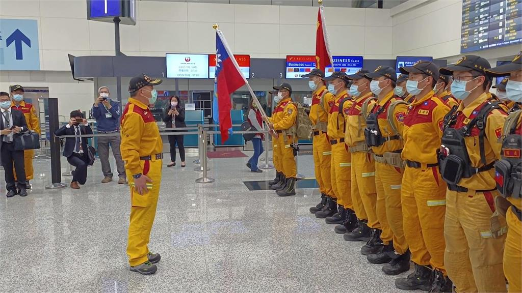 「台灣英雄」赴機場出發土耳其馳援　萬人感動：要為921報恩！