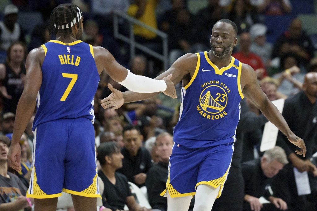 NBA(影)/灰熊當家球星輸球也輸風度? Morant向勇士比手指槍太敏感