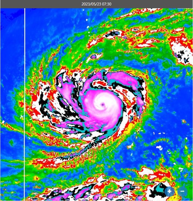 瑪娃來勢洶洶恐轉強颱！鄭明典曬超扎實「雲系結構圖」曝：穩定增強中