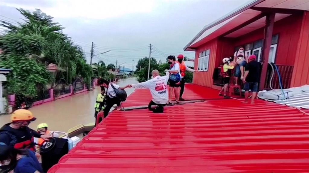 泰國水患釀7死20萬戶受災！婦人遭急流沖走身亡