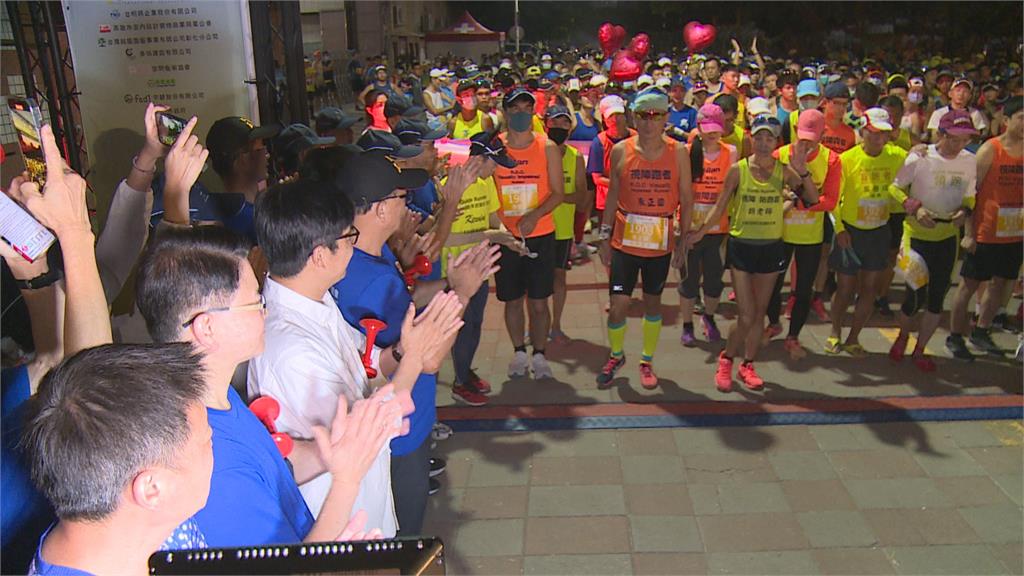 「我是你的眼」視障跑友公益路跑 兩大鐵人國際巨星加持