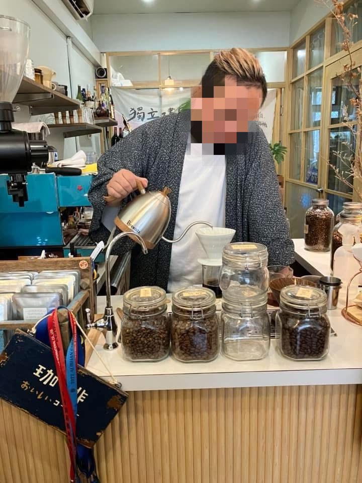 北市咖啡廳「老闆爆偷拍13年」手法曝光!曾推喝到飽網嚇歪:要吐了