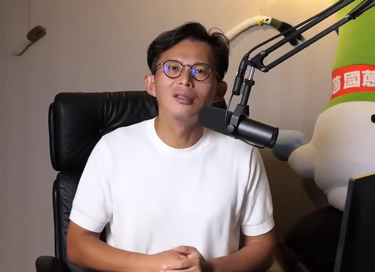 地院旁聽嘴角壓不住！黃國昌爆柯文哲「不想支持成吉思汗」內幕曝光：館長要哭倒