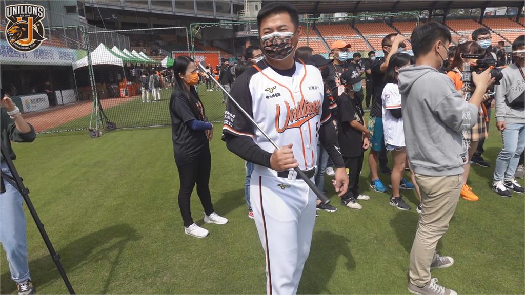 視中信兄弟為奪冠假想敵 統一獅餅總:打敗泰迪