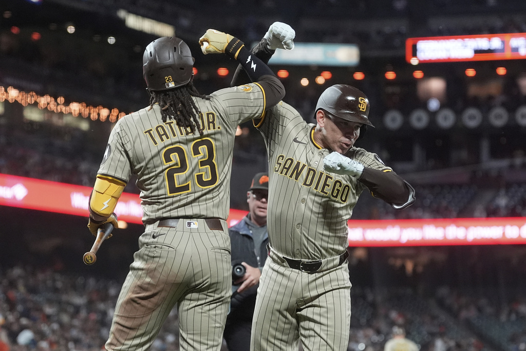 MLB(影)/混血王子達比修依舊神勇!帶領教士擊敗巨人只落後道奇一場勝差