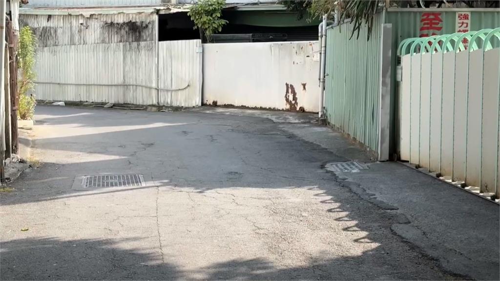 男夜晚持2把麵包刀揮舞 警壓制被劃傷開4槍逮人