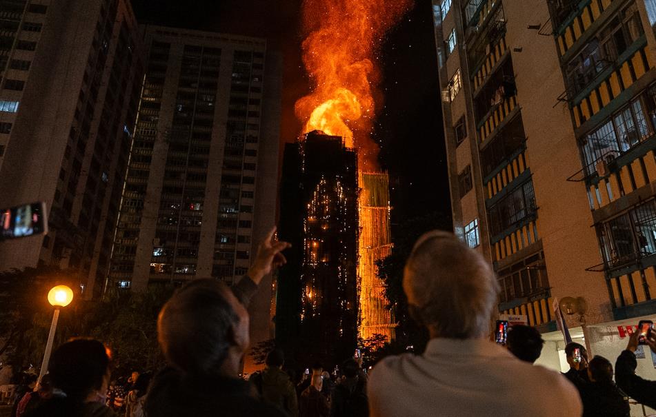 香港大火／宏福苑「包商宏業建築」黑歷史曝　網批報價貴6億為省錢出事