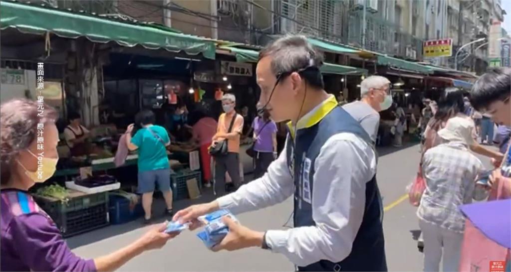 葉元之面對罷免「刷存在」 現身里民出遊活動送車疑遲到耽擱行程?