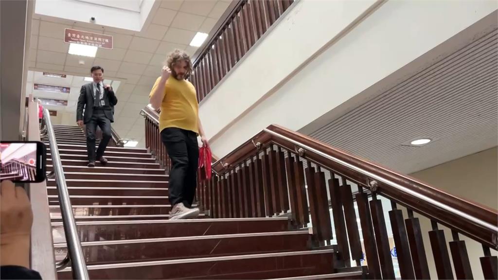 蛇蠍女下毒手？「英籍前夫詭死」　胞弟控：命案被三度掩蓋