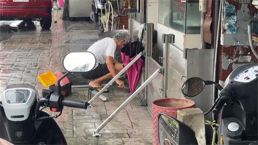 台南暴雨連淹兩天！仁德交流道封閉　民眾誤闖和員警爆口角