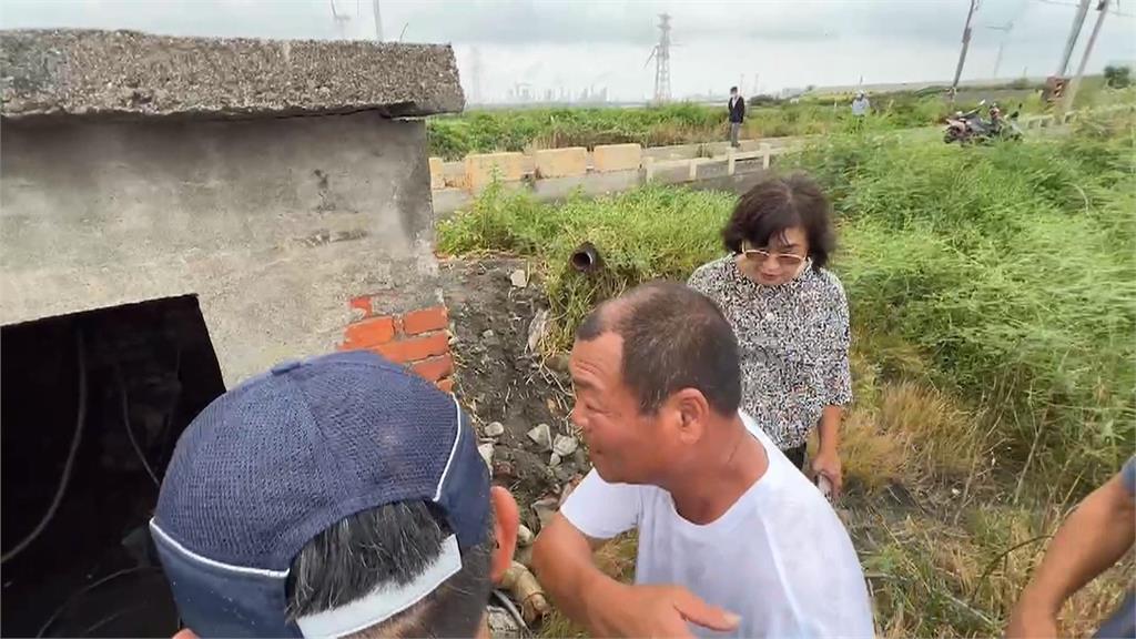 蘇治芬會勘麥寮後安村大排　爭取修補堤岸經費