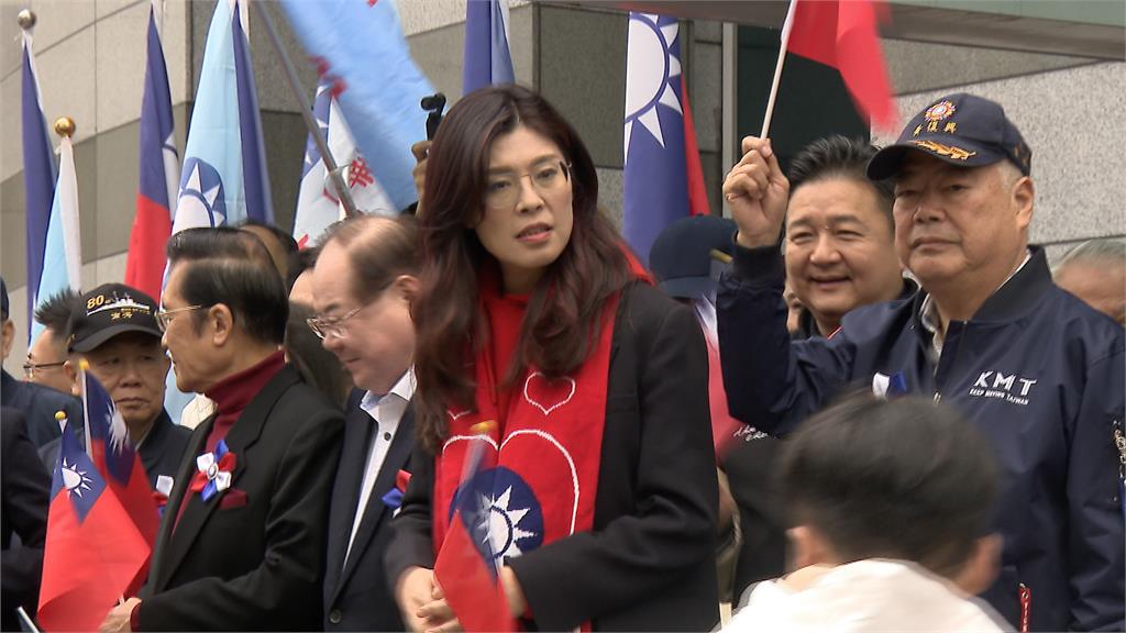 藍營元旦升旗"大咖缺席" 鄭麗文致詞隔海唱和習近平